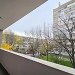 Lejlighed Happy - Modern With Private Underground Parking *