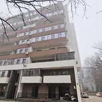 Happy - Modern With Private Underground Parking Craiova
