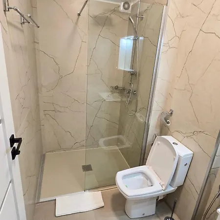 Happy - Modern With Private Underground Parking * Craiova