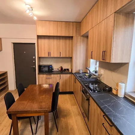 Apartment Happy - Modern With Private Underground Parking