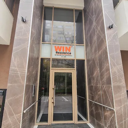 Happy - Modern With Private Underground Parking Apartment Craiova