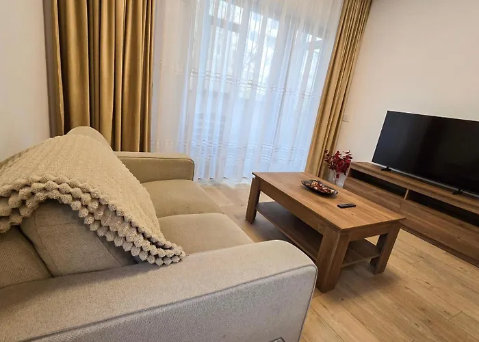 Happy - Modern With Private Underground Parking דירה