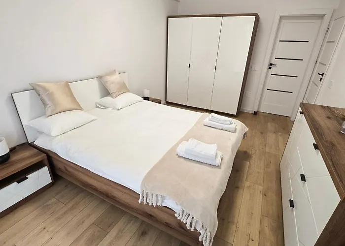 דירה Happy - Modern With Private Underground Parking קריובה