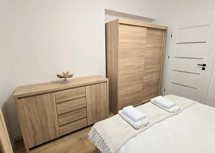 Happy - Modern With Private Underground Parking דירה קריובה