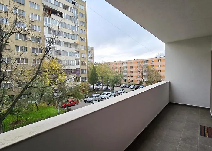 Happy - Modern With Private Underground Parking * קריובה